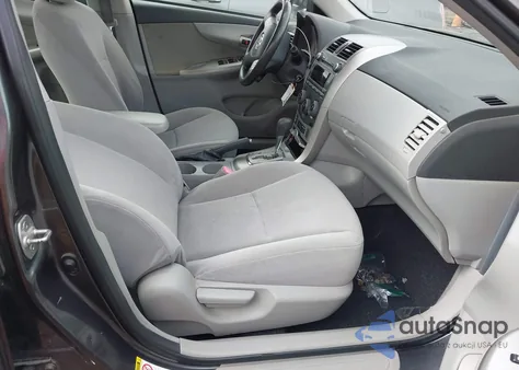 2011 Toyota Corolla Le z USA, uszkodzony, nr VIN JTDBU4EE2BJ096297